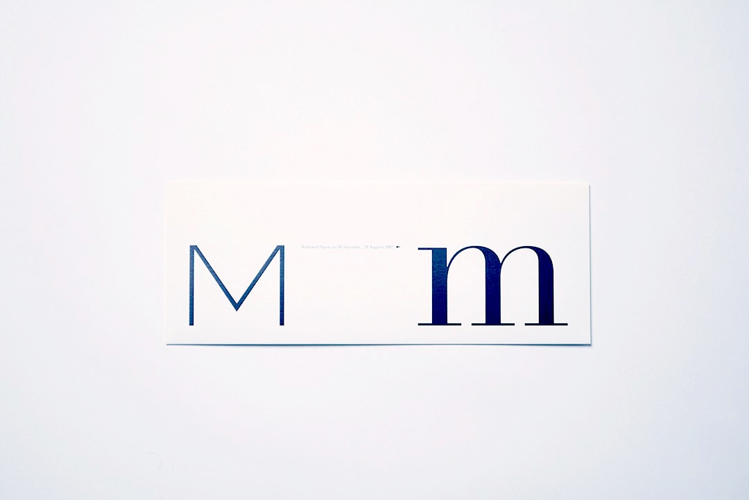m-i-d DMデザイン